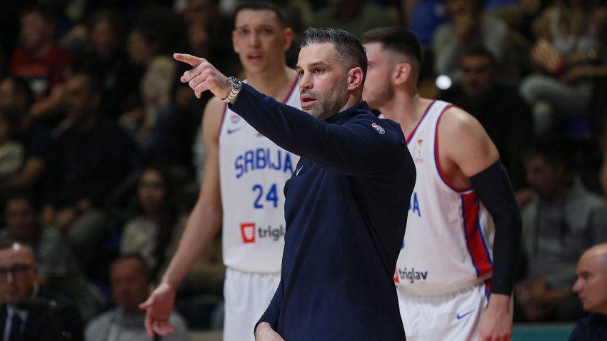 FIBA nije pomerila Srbiju, ali se poklonila Alimpijeviću: Od "brate, šta se dešava" do kraljeva preokreta