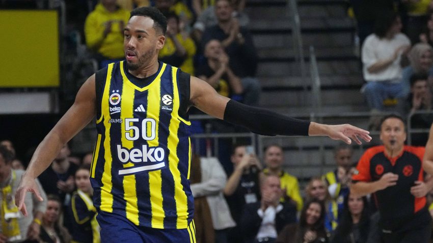 Peh za Fenerbahče - Kolsona čeka pauza