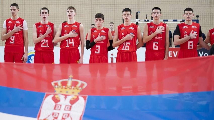 Kadeti Srbije na otvaranju Evropskog prvenstva protiv Italije