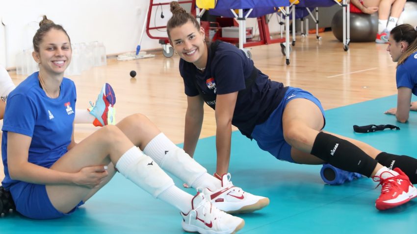 Sara Lozo dvocifrena protiv Fenerbahčea, Bojana Milenković se radovala