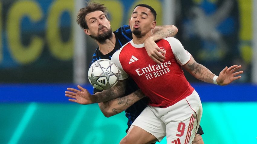 Arsenal je nepobediv u Ligi šampiona, Kralj se probudio i brojao do šest