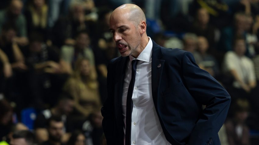 Penjaroja: Mučili smo se, Efes je to iskoristio