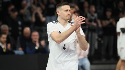 Povredio se Aleksa Avramović (VIDEO)