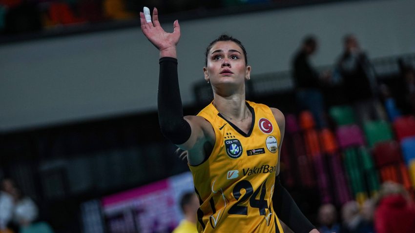 Katarina Dangubić će operisati prednji ukršteni ligament u Srbiji