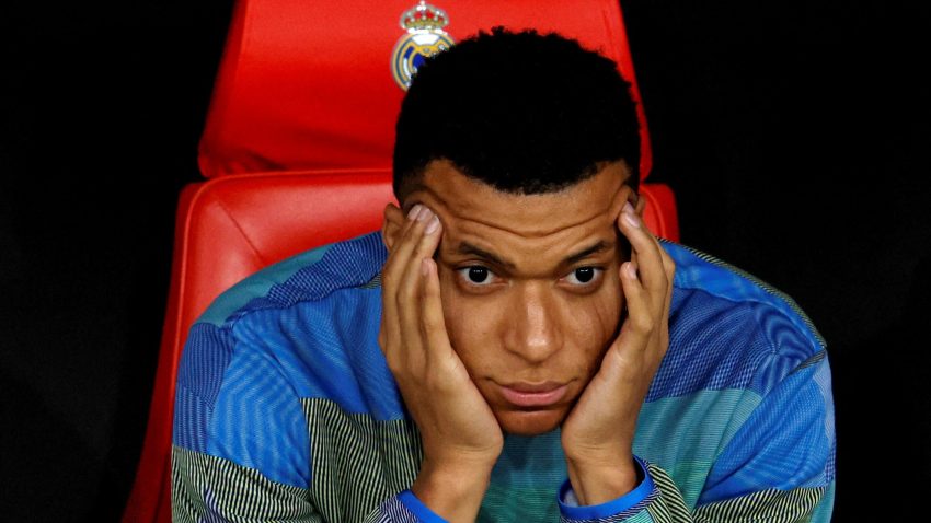 Mbape neće da žrtvuje nogu za Real