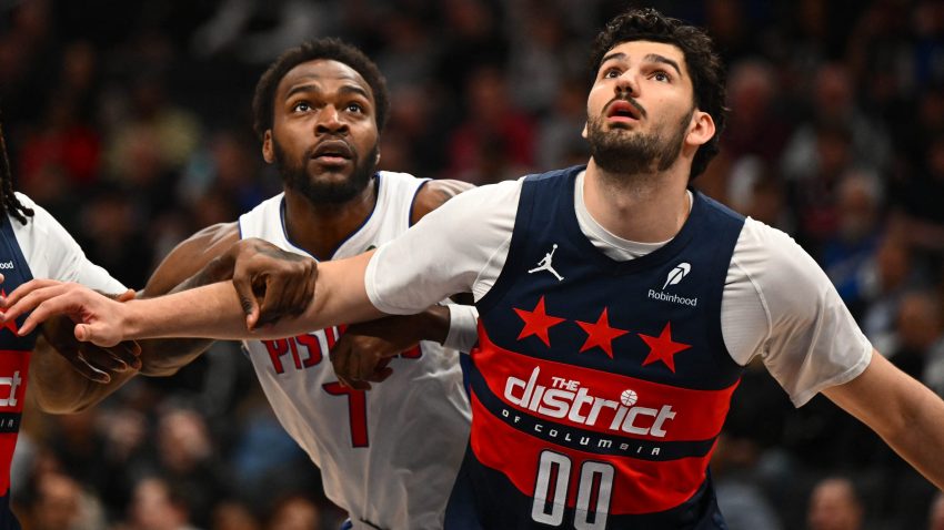 Umalo tuča impresivnog Vukčevića i Pistonsa