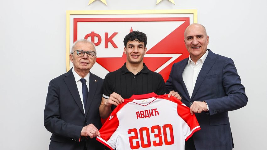 Zvezdina reakcija na interesovanje stranaca za beka - ugovor do 2030. godine