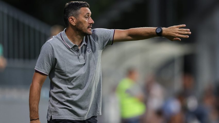 Kerkezova klopka za Nikolića: Stativa sprečila het-trik Luke Jovića, AEK zaustavljen u gradskom derbiju