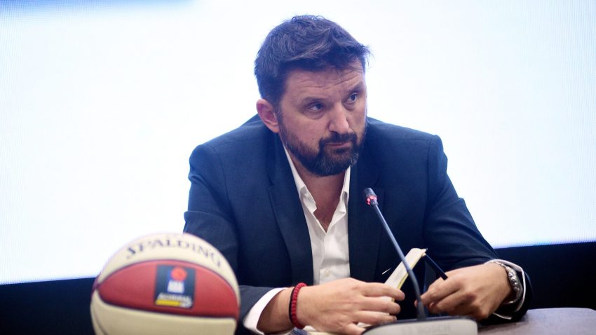 Kamenjašević: Musu smo pustili da igra za BiH sa natečenim kolenom, Petruševa nismo...