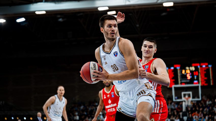 Zvezda zaboravila gard u Beogradu i pretrpela težak nokaut u Sarajevu