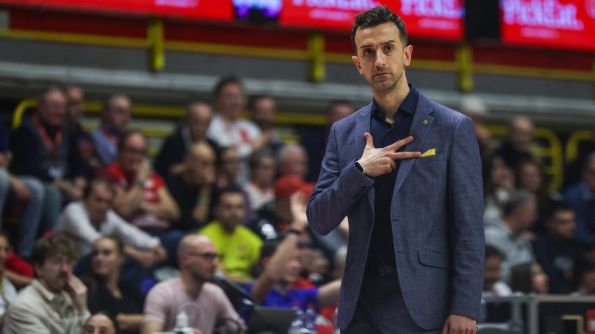 Dugogodišnji vladar Italije i Evrope - Danijele Santareli: Ne mogu da zamislim sebe u drugom klubu... Bila je privilegija da radim sa Tijanom Bošković, žao mi je što nisam trenirao Maju Ognjenović