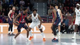 Nije Brajant, ali je Kobi - Simons bacio Kralja na kolena, Hezonja tragičar