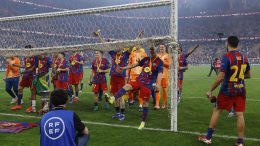 Poniženje veka: Real bira između špalira i Barsinog slavlja