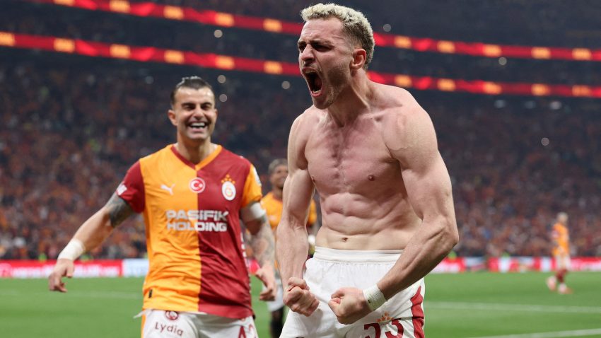 Derbi koji je rešio titulu: Galatasaraj pregazio Fenerbahče