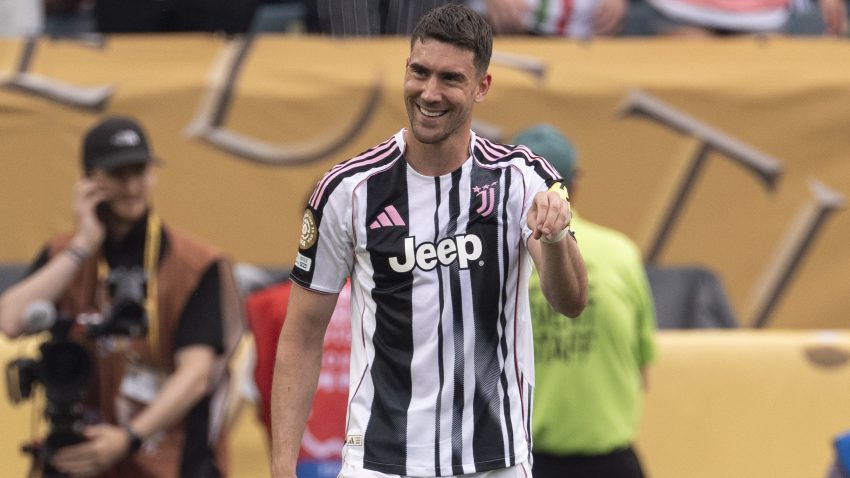 Dušan Vlahović pred povratkom, dodatni oprez za Strahinju Pavlovića