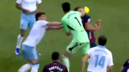 Opšti haos na meču u Španiji: Golman se potukao sa pola tima, velikanu preti ispadanje u treću ligu (VIDEO)