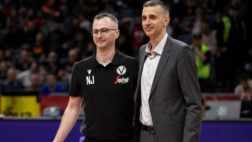 Jakovljević citirao Vujoševića, pomenuo Pešića, pa objasnio zašto Jago: Imali smo poteškoće... Igrači ne smeju da se opuste zbog dolaska Dos Santosa