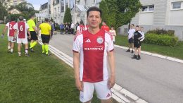 Pantelićev gol Partizanu za nostalgiju u Amsterdamu, ekscentrična devetka pogađa i u penziji