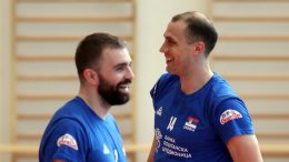Jedan od najboljih srpskih odbojkaša u prethodnoj deceniji prvi put potpisao za turski klub