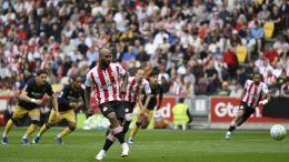Brentford istovremeno zakuvao borbe za Evropu i opstanak