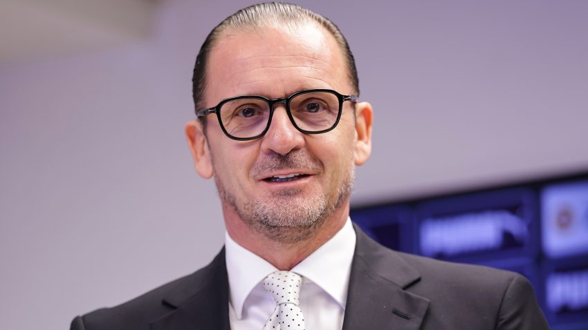 Mijatović bi da menja predsednika, sastanak već održan