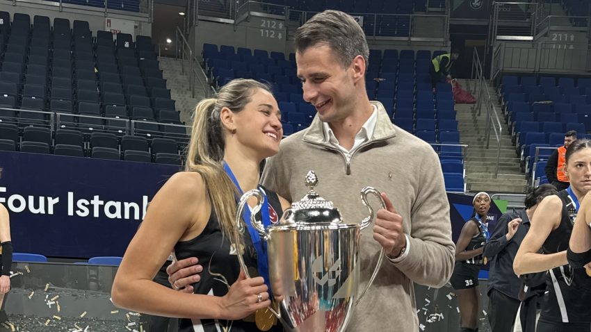 Nemanja Dangubić emotivno o supruzi: Posle mnogo godina rada i odricanja potpišeš za tim o kojem si sanjala još kao dete - to nikad nisi uzimala zdravo za gotovo