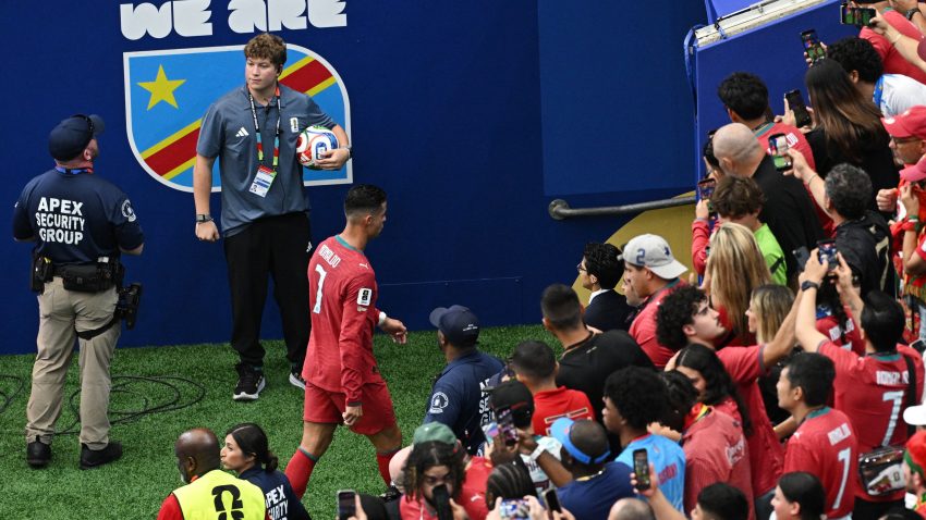 Bivši saigrač digao uzbunu: Ronalda treba spasiti od njega samog