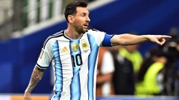 Granice sa Mesijem na terenu ne postoje: Argentina nokautirala Austrijance, legendarna desetka ušla u istoriju