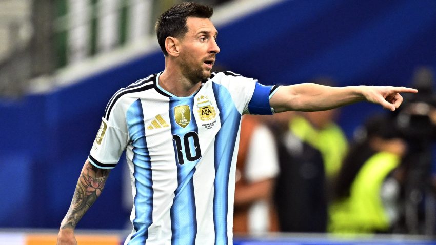 Granice sa Mesijem na terenu ne postoje: Argentina nokautirala Austrijance, legendarna desetka ušla u istoriju