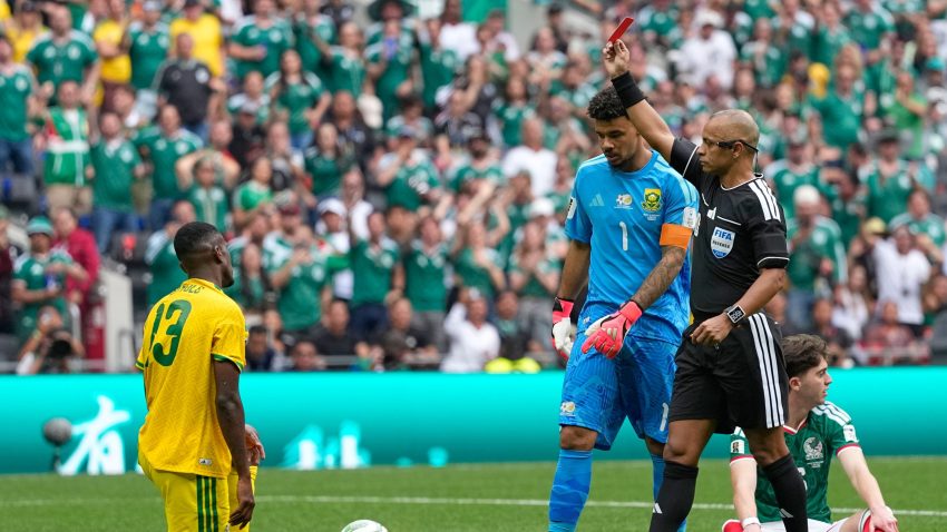 Nisam imao vremena da plačem... Heroj Južne Afrike prolazio kroz pakao na početku prvenstva