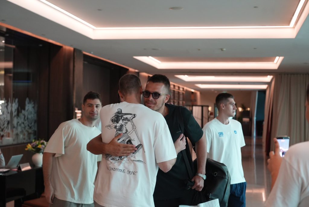 Pa, gde ste, drugari iz reprezentacije?! (FOTO) 9 kosarkasi okupljanje 22062026 0158