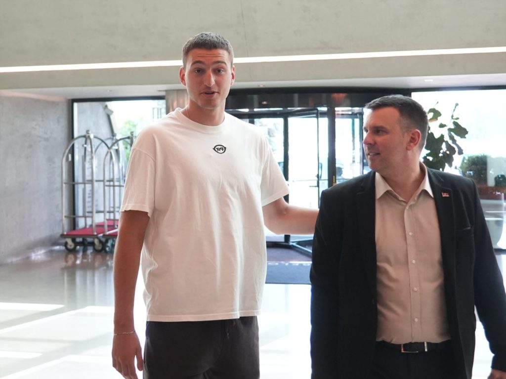 Pa, gde ste, drugari iz reprezentacije?! (FOTO) 6 kosarkasi okupljanje 22062026 0247