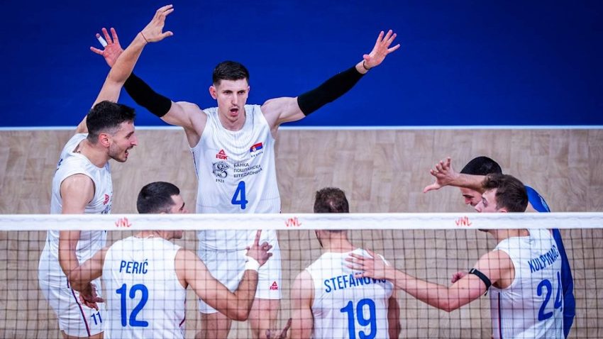 Veselo momačko veče u Orleanu! Lazar Marinović sa drugovima srušio Kubu, a sutra se ženi u Beogradu
