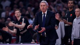Alba dozvolila Bajernu 16 poena za poluvreme, pitanje šampiona se rešava u Minhenu