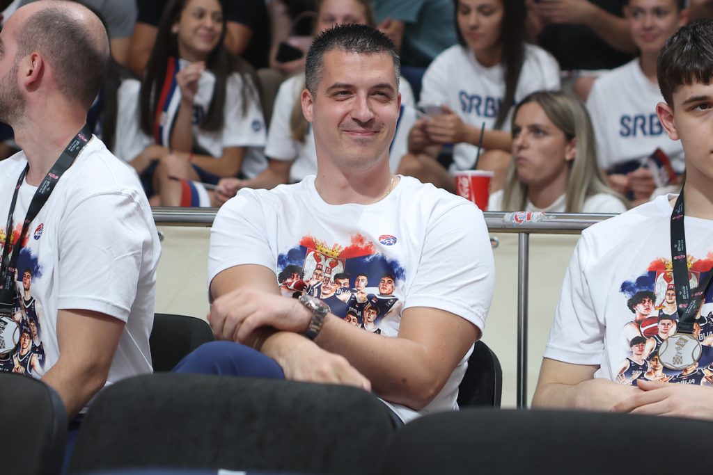 Mijović, Kusturica, suočavanje i jedna fotografija: Okrenuo se i rekao mi 'Kouč, sve će biti u redu!' Strategija Srbije u svim selekcijama - odbrana 1 0M9A5558