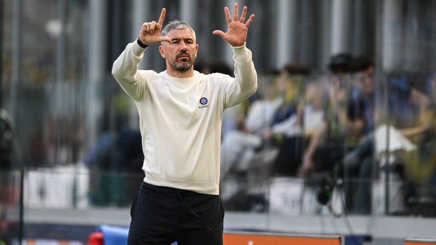 Kolarov na meti navijača u Nemačkoj