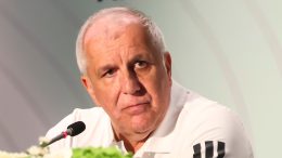 Janakopulos spreman da opet razbije kasu, Obradović gleda prema starim poznanicima