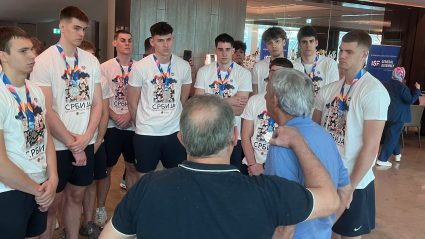 Zlatni Pešićevi saveti srebrnim reprezentativcima: Morate sami da odlučujete o karijeri, kao kad šutirate slobodna bacanja