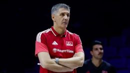 Slobodan Kovač: Pritisak nam je toliko vezao ruke, muka mi je bilo da stojim pored linije... Slovenci učinili sve da mi pobedimo