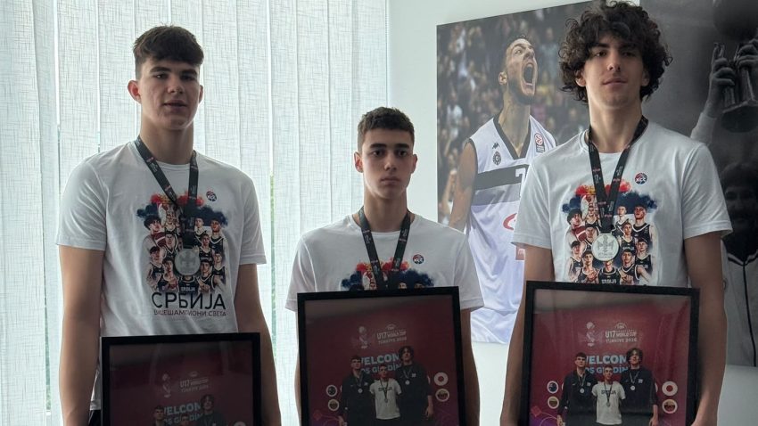 Trio Partizanovih Orlića sleteo u crno-belo gnezdo