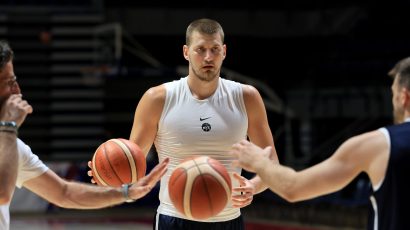 Slika je potpuna: Jokićeva asistencija van parketa