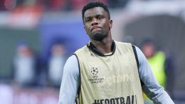 Liverpul bi svog Diomandea, situaciju prati i Nikola Milenković