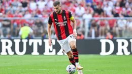 Pavloviću traka oko ruke, a Junajtedu četiri gola: Milan smirio Đavole