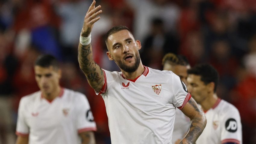 Zakomplikovao se plan: Nemanja Gudelj se nametao kao rešenje, a onda je nastao problem