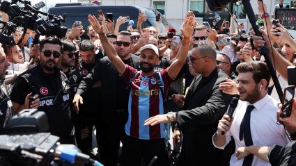 Salah stigao u Istanbul, a Vlahović ga poslao u Trabzon: Kraljevski doček za Faraona