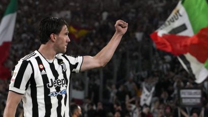 Vlahovićev transfer visi o jednoj domini
