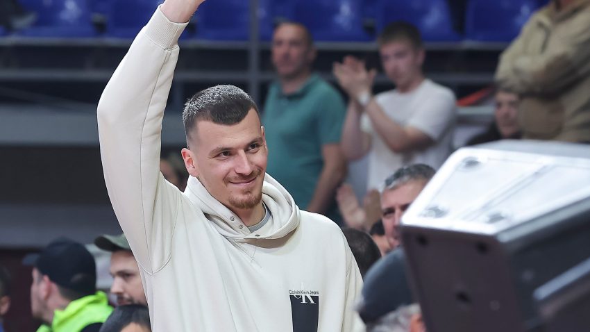 Boriša Simanić potpisao - igraće za bivšeg trenera Zvezde