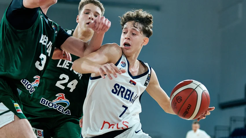 Poraz Srbije od Litvanije na startu Evrobasketa