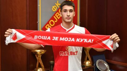 Vošin biser trese mreže, uči od Petrovića i čeka svoj red na Karađorđu: Sanjam dres prvog tima, ta slika mi je stalno u glavi
