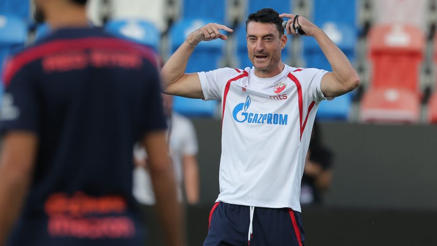 Rijera: Najbolji način da se nauči lekcija jeste da se udari po džepu... Jedino što sam rekao direktoru je "verujte mi"